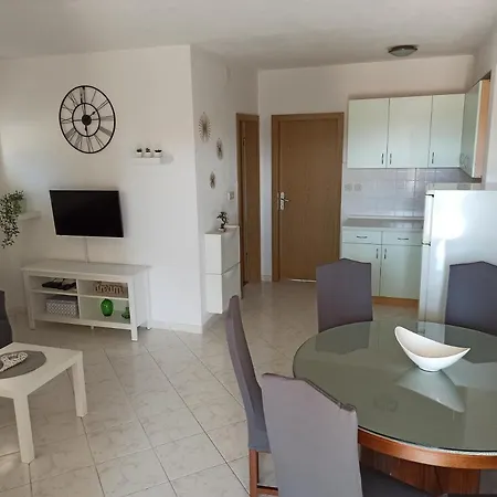 Apartman Olivera Promajna