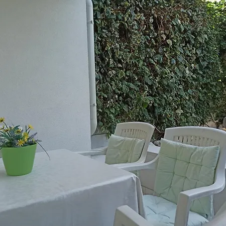 Apartman Olivera *