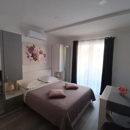 Olivera Apartman